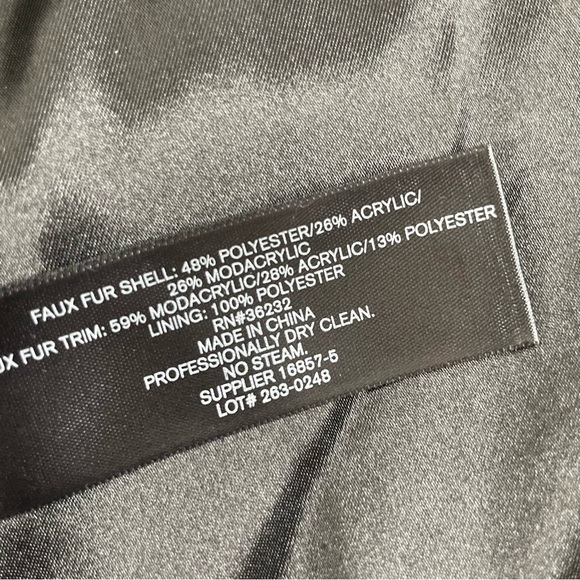 Liz Claiborne Womens Black Hooded Faux Fur Full Zip Jacket Coat Size Small Lined - Picture 13 of 13